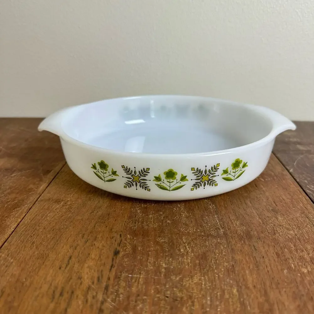 Fire‎ King GREEN MEADOW FLOWERS 9 inch Pie Baking Dish 429 Anchor Hocking